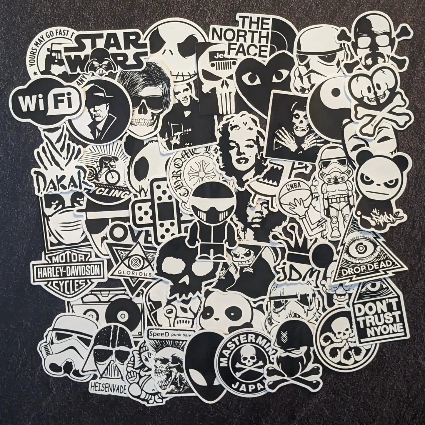 BLACK&WHITE PACK | 50/100 STICKERS StickerWorld