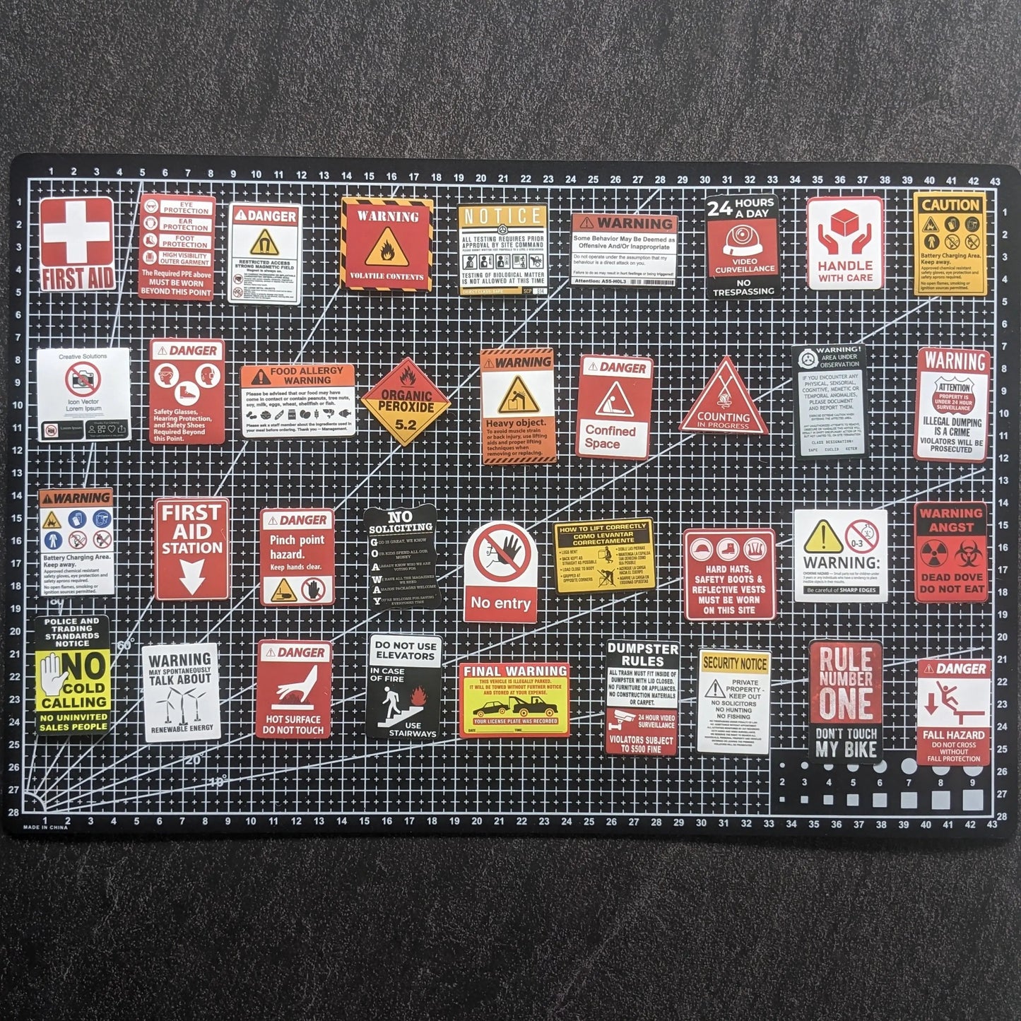 WARNING SIGNE STICKERS | 50 STICKERS StickerWorld