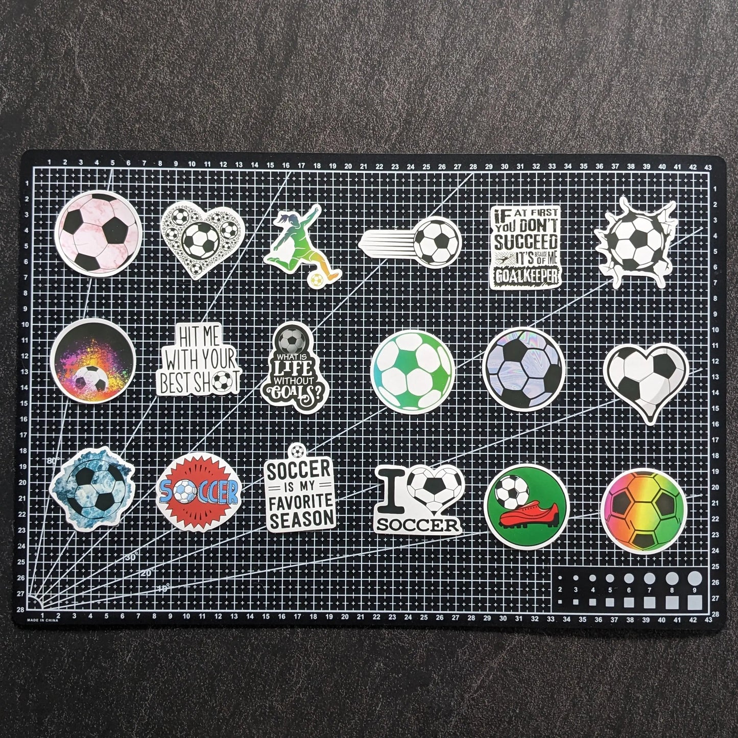 FOOTBALL PACK | 100 STICKERS StickerWorld