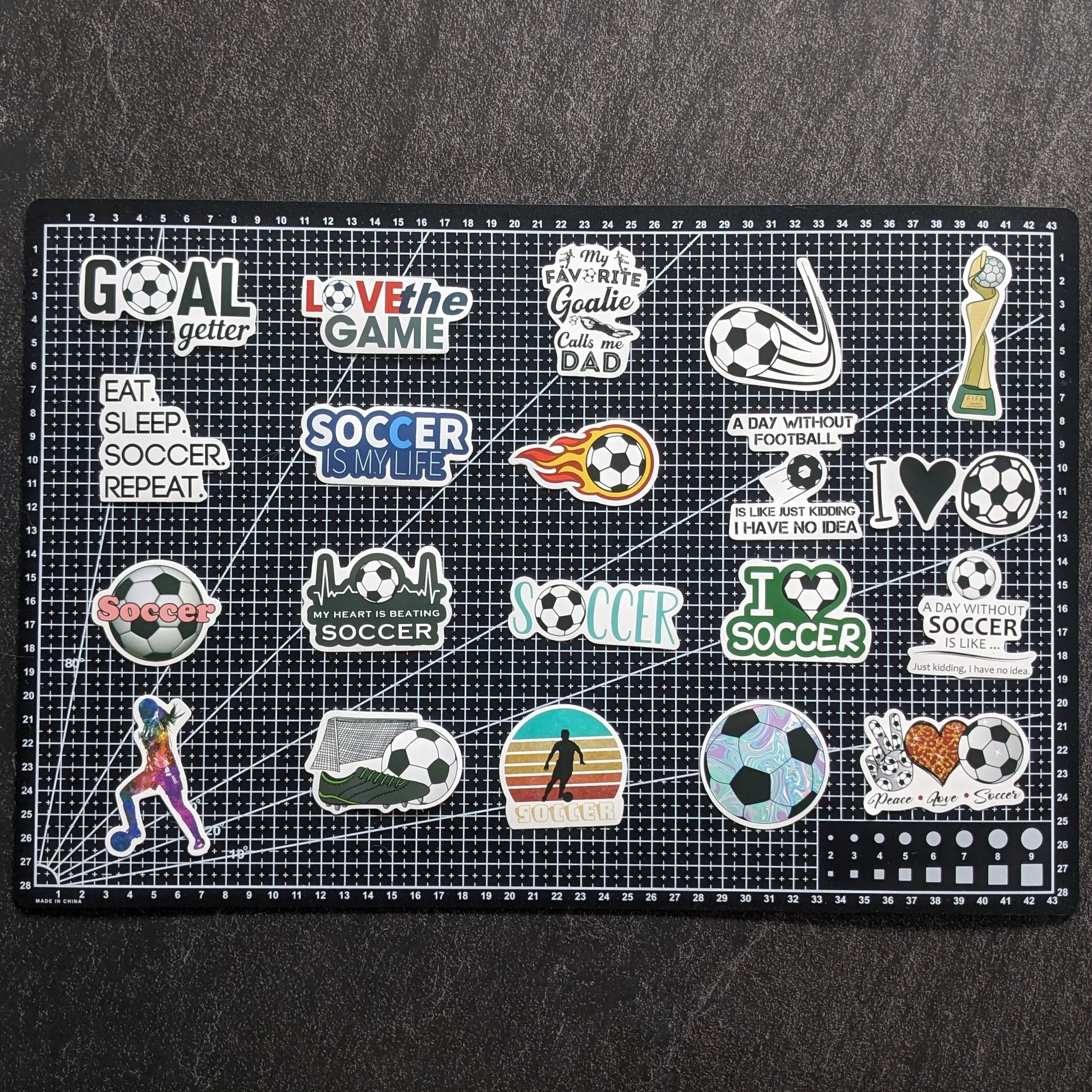 FOOTBALL PACK | 100 STICKERS StickerWorld